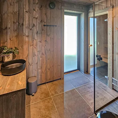 度假居 Awesome In With Sauna Torpo